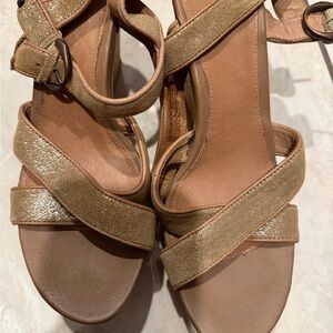 UGG Tan and Gold Women's Sandals